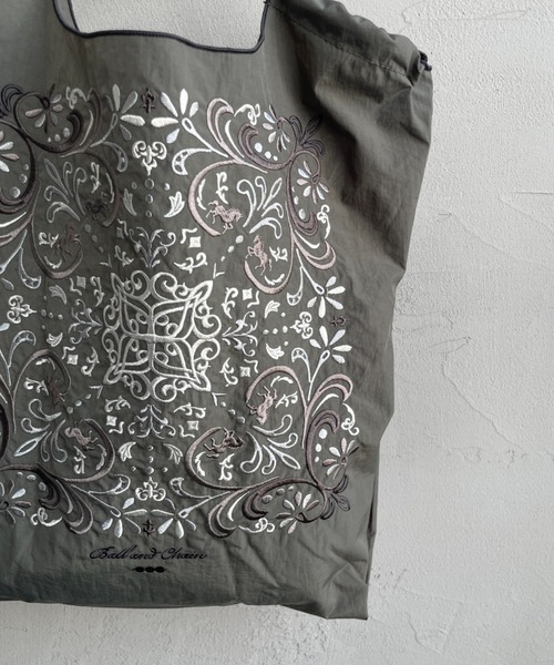 Ball&Chain（ボールアンドチェーン）の「[BALL&CHAIN/ボールアンドチェーン] DAMASUK.HORSE 刺繍デザインナイロントートバッグ（トートバッグ・レディース・チャコールグレー/ブラック・M）」の21枚目の写真