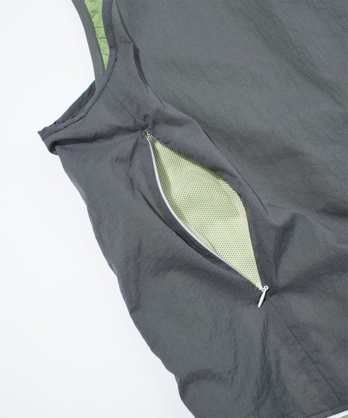 F/CE. (エフシーイー)の「F/CE. LAYERING UTOPIA VEST / エフシーイー レイヤリング ユートピア ベスト(ベスト・メンズ・ブラック/ミント・MEDIUM/LARGE/SMALL)」の16枚目の写真