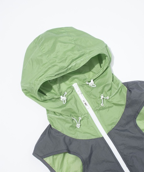 F/CE. (エフシーイー)の「F/CE. LAYERING UTOPIA VEST / エフシーイー レイヤリング ユートピア ベスト(ベスト・メンズ・ブラック/ミント・MEDIUM/LARGE/SMALL)」の6枚目の写真