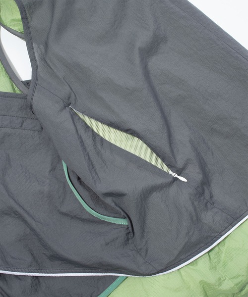 F/CE. (エフシーイー)の「F/CE. LAYERING UTOPIA VEST / エフシーイー レイヤリング ユートピア ベスト(ベスト・メンズ・ブラック/ミント・MEDIUM/LARGE/SMALL)」の17枚目の写真