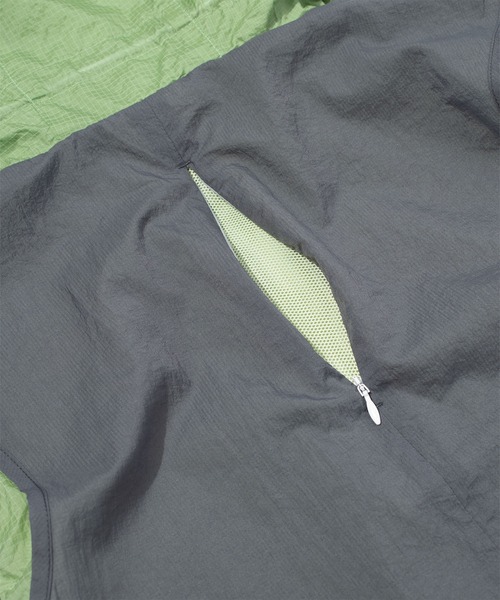 F/CE. (エフシーイー)の「F/CE. LAYERING UTOPIA VEST / エフシーイー レイヤリング ユートピア ベスト(ベスト・メンズ・ブラック/ミント・MEDIUM/LARGE/SMALL)」の22枚目の写真