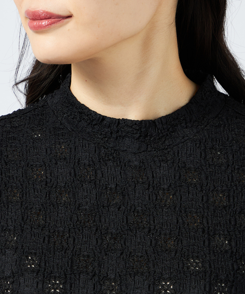 A/C DESIGN BY ALPHA CUBIC(エーシーデザインバイアルファキュービック)の「ハイネックレースプルオーバー(Tシャツ/カットソー・レディース・ブラック/オフホワイト・LL/M/L)」の3枚目の写真