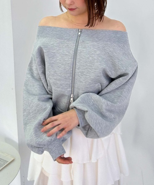 archives（アルシーヴ）の「ダンボールＷｚｉｐオフショルプルオーバー（スウェット・レディース・オフホワイト/グレー/ブラック・MEDIUM）」の3枚目の写真