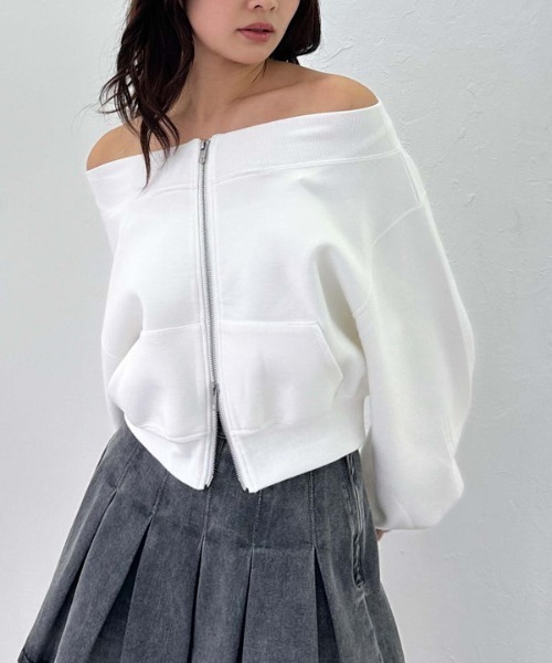 archives（アルシーヴ）の「ダンボールＷｚｉｐオフショルプルオーバー（スウェット・レディース・オフホワイト/グレー/ブラック・MEDIUM）」の5枚目の写真