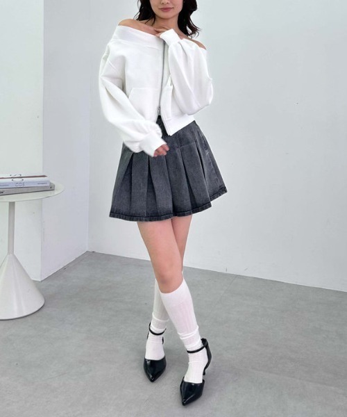 archives（アルシーヴ）の「ダンボールＷｚｉｐオフショルプルオーバー（スウェット・レディース・オフホワイト/グレー/ブラック・MEDIUM）」の9枚目の写真