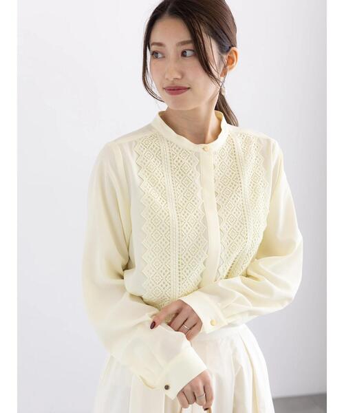 Te chichi(テチチ)の「パターンレースヨーク切替ブラウス(シャツ/ブラウス・レディース・ネイビー/イエロー/グレー/オフホワイト・F)」の10枚目の写真