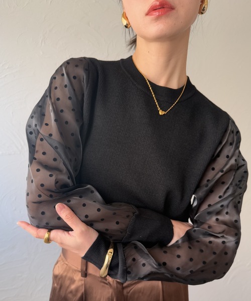 deux amour(ドゥーザムール)の「袖ドットトップス(その他トップス・レディース・グレー/ブラック/ネイビー/ホワイト・FREE)」の3枚目の写真