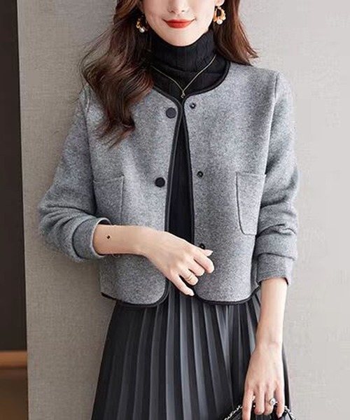 Primazel(プリマゼル)の「パイピンクニットジャケット(ノーカラージャケット・レディース・グレー・MEDIUM)」の3枚目の写真