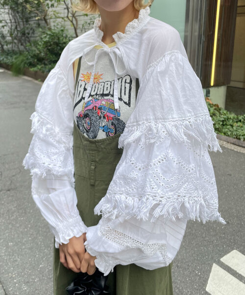 CIAOPANIC（チャオパニック）の「【She desires...】フリンジティアードボレロ（シャツ/ブラウス・レディース・オフホワイト・ONE SIZE）」の2枚目の写真