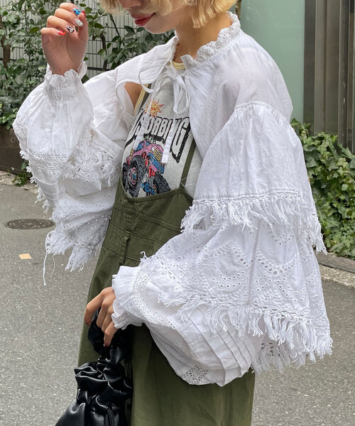 CIAOPANIC（チャオパニック）の「【She desires...】フリンジティアードボレロ（シャツ/ブラウス・レディース・オフホワイト・ONE SIZE）」の3枚目の写真