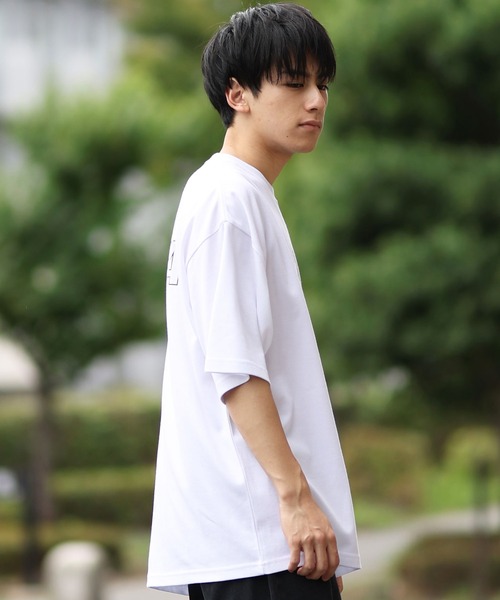 NEW ERA（ニューエラ）の「NEW ERA/ニューエラ 半袖Tシャツ バックプリント 吸汗速乾 14410156/14410157（Tシャツ/カットソー・メンズ・ホワイト/ブラック・M/XXL/XL/L）」の6枚目の写真