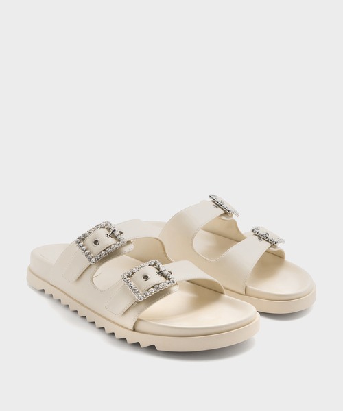 CHARLES & KEITH（チャールズ & キース）の「ジェムバックル ダブルストラップサンダル（サンダル・レディース・ブラック系その他2/オフホワイト/シルバー・22.5cm/23cm/23.5cm/24.5cm/25cm/25.5cm/26.5cm）」の9枚目の写真