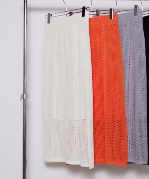 Muel Chic(ミュエルシック)の「Mill mesh knit skirt ミルメッシュニットスカート(スカート・レディース・オレンジ/グレー系その他/オフホワイト・FREE)」の12枚目の写真