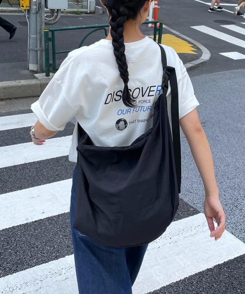 セール】超軽量150g ソフトナイロンショルダーバッグ（ショルダー