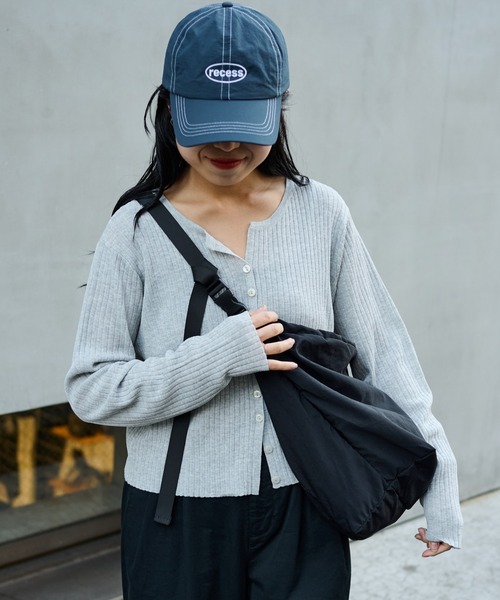 COLONY 2139（コロニートゥーワンスリーナイン）の「超軽量150g ソフトナイロンショルダーバッグ（ショルダーバッグ・メンズ・ブラック・FREE）」の4枚目の写真