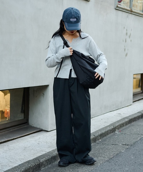 COLONY 2139（コロニートゥーワンスリーナイン）の「超軽量150g ソフトナイロンショルダーバッグ（ショルダーバッグ・メンズ・ブラック・FREE）」の5枚目の写真