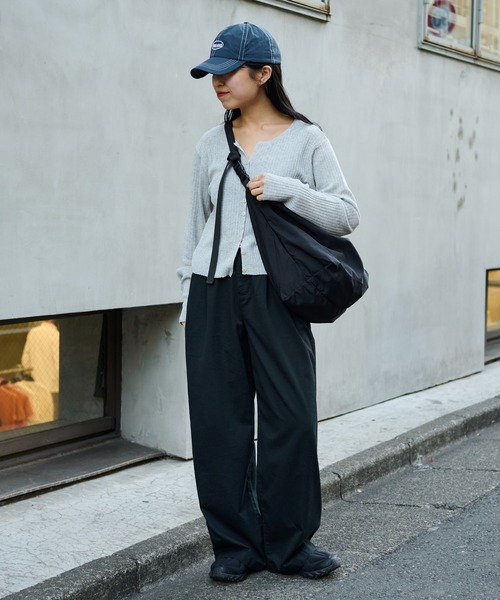 COLONY 2139（コロニートゥーワンスリーナイン）の「超軽量150g ソフトナイロンショルダーバッグ（ショルダーバッグ・メンズ・ブラック・FREE）」の8枚目の写真