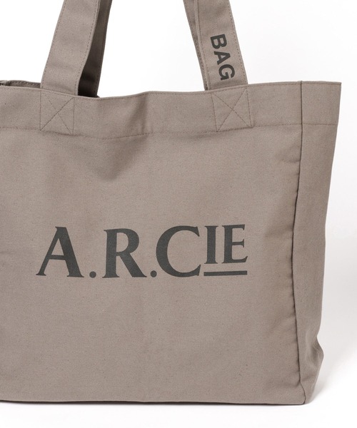 AMERICAN RAG CIE（アメリカンラグシー）の「【AMERICAN RAG CIE】BIG A.R.Cie トート（トートバッグ・レディース・カーキ/ブラック・FREE）」の8枚目の写真