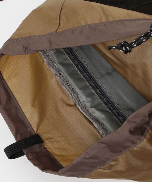 karrimor（カリマー）の「grab knapsack（バックパック/リュック・メンズ・チャコールグレー/ブラック/ブラウン・FREE）」の18枚目の写真