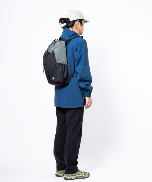 karrimor（カリマー）の「grab knapsack（バックパック/リュック・メンズ・チャコールグレー/ブラック/ブラウン・FREE）」の6枚目の写真