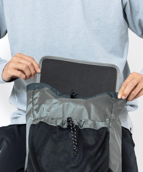 karrimor（カリマー）の「grab knapsack（バックパック/リュック・メンズ・チャコールグレー/ブラック/ブラウン・FREE）」の9枚目の写真