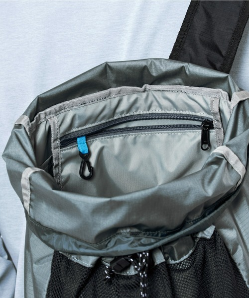 karrimor（カリマー）の「grab knapsack（バックパック/リュック・メンズ・チャコールグレー/ブラック/ブラウン・FREE）」の13枚目の写真