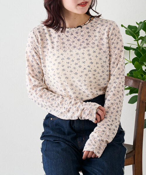 w closet(ダブルクローゼット)の「フラワーレースジャガードプルオーバー(Tシャツ/カットソー・レディース・オフホワイト/アイボリー/ピンク・FREE)」の3枚目の写真