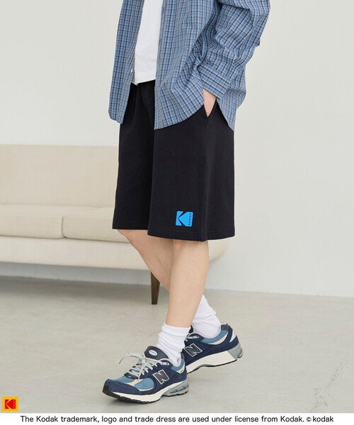 coen(コーエン)の「【Kodak/コダック】ロゴアイコンショーツ(その他パンツ・メンズ・ホワイト/ブラック・L/M/XL)」の1枚目の写真