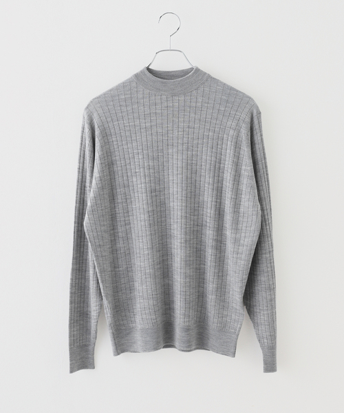 JOHN SMEDLEY(ジョンスメドレー)の「JOHN SMEDLEY (ジョンスメドレー) A4715 RIB MOCK NECK 30G(ニット/セーター・メンズ・チャコールグレー/ライトグレー/ブラック/ベージュ・MEDIUM/LARGE)」の2枚目の写真
