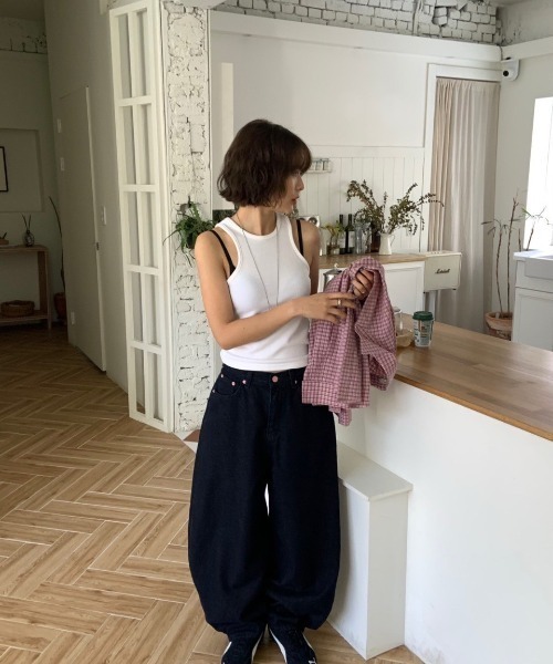 almo（アルモ）の「【LAMPOON】ヒップ刺繍バルーンデニムパンツ（デニムパンツ・レディース・ブラック・SMALL/MEDIUM/LARGE）」の7枚目の写真