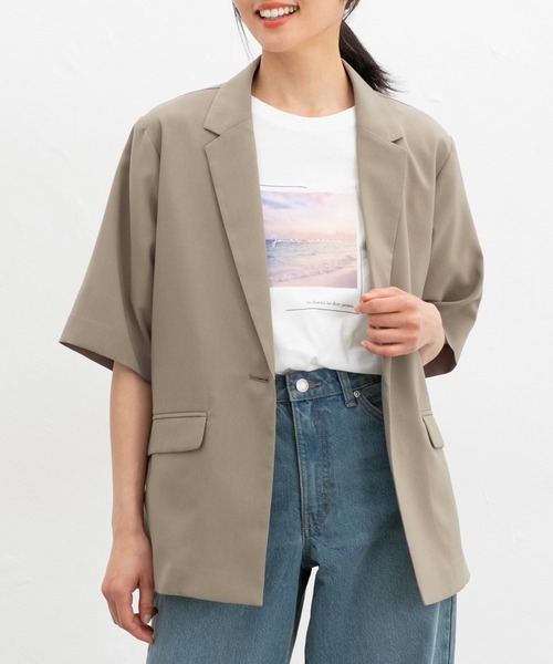 Honeys（ハニーズ）の「ハーフスリーブテーラードジャケット（テーラードジャケット・レディース・ブラック/ライトベージュ/チャコール/モカ・3L/L/LL/M/S）」の3枚目の写真