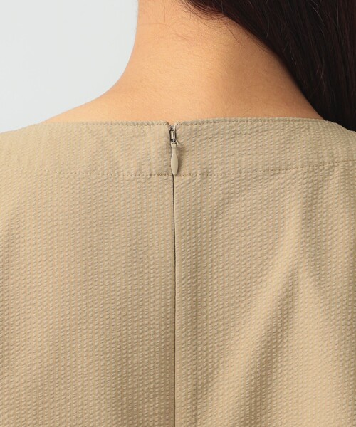 B:MING by BEAMS(ビーミングバイビームス)の「撥水 タック ワンピース(S~L)(ワンピース・レディース・ブラック/ブラウン系その他・SMALL/MEDIUM/LARGE)」の14枚目の写真