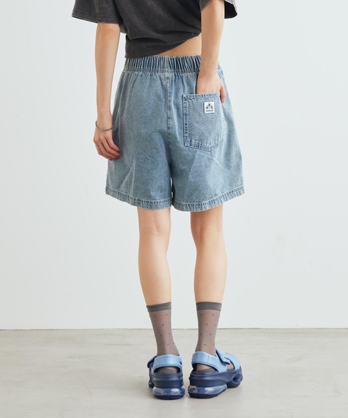 NIKE(ナイキ)の「ナイキ スポーツウェア ウィメンズ デニム ショートパンツ / Nike Sportswear Women's Denim Shorts IF0624-440 Light Armory Blue(その他パンツ・レディース・ライトブルー・L/M/S/XS/XL)」の7枚目の写真