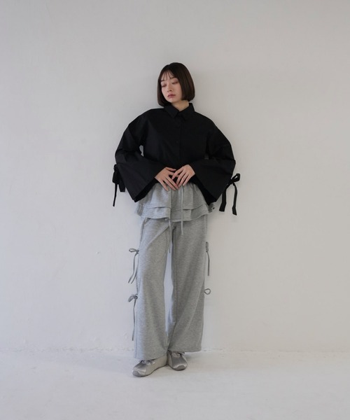 Uenui(ウニュイ)の「ウエストフリル レイヤード スウェットパンツ(スウェットパンツ・レディース・ベージュ/チャコールグレー/グレー・FREE)」の14枚目の写真