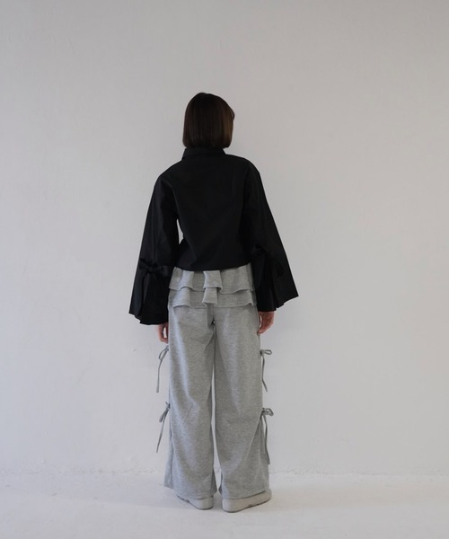 Uenui(ウニュイ)の「ウエストフリル レイヤード スウェットパンツ(スウェットパンツ・レディース・ベージュ/チャコールグレー/グレー・FREE)」の16枚目の写真