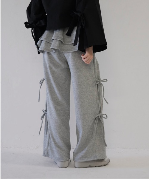 Uenui(ウニュイ)の「ウエストフリル レイヤード スウェットパンツ(スウェットパンツ・レディース・ベージュ/チャコールグレー/グレー・FREE)」の18枚目の写真