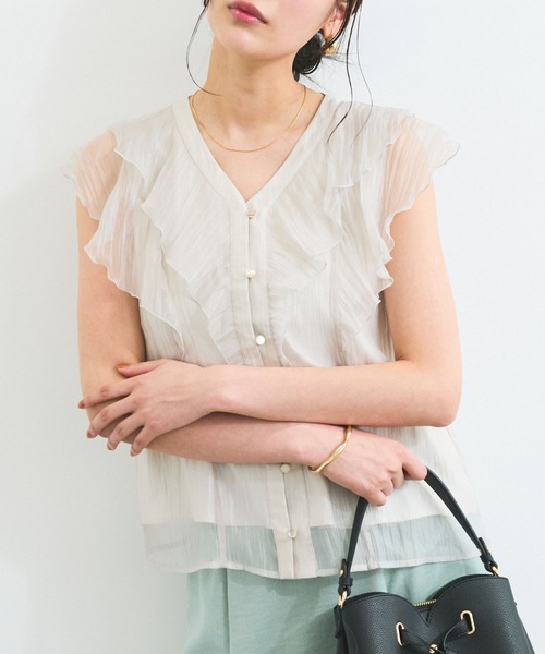 VIS（ビス）の「シアーラッフルフリルブラウス/通勤対応（シャツ/ブラウス・レディース・チャコールグレー/ピンク/ベージュ・FREE）」の3枚目の写真