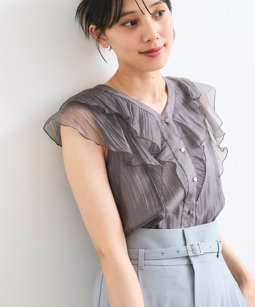 VIS（ビス）の「シアーラッフルフリルブラウス/通勤対応（シャツ/ブラウス・レディース・チャコールグレー/ピンク/ベージュ・FREE）」の10枚目の写真