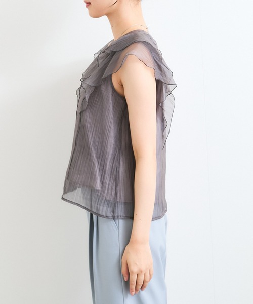 VIS（ビス）の「シアーラッフルフリルブラウス/通勤対応（シャツ/ブラウス・レディース・チャコールグレー/ピンク/ベージュ・FREE）」の5枚目の写真