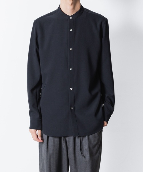 ATTACHMENT(アタッチメント)の「PE コンパクトツイル バンドカラー ドレスシャツ / PE COMPACT TWILL BAND COLLAR DRESS SHIRT(シャツ/ブラウス・メンズ・グレー系/ブラック/ネイビー/ホワイト・3/2/1)」の4枚目の写真