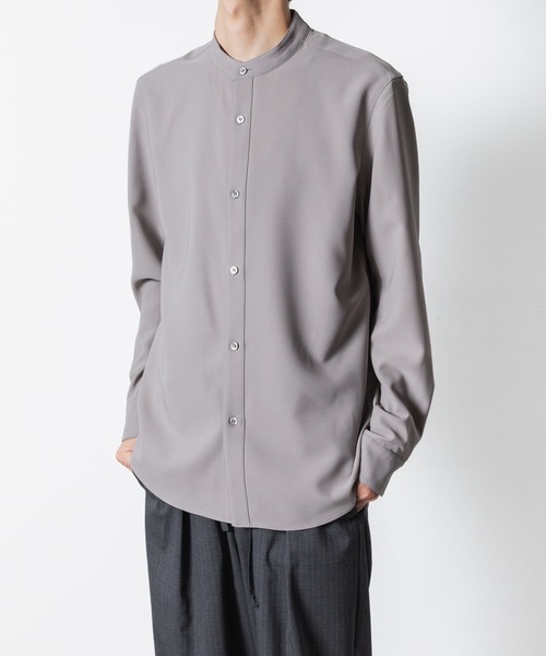 ATTACHMENT(アタッチメント)の「PE コンパクトツイル バンドカラー ドレスシャツ / PE COMPACT TWILL BAND COLLAR DRESS SHIRT(シャツ/ブラウス・メンズ・グレー系/ブラック/ネイビー/ホワイト・3/2/1)」の5枚目の写真