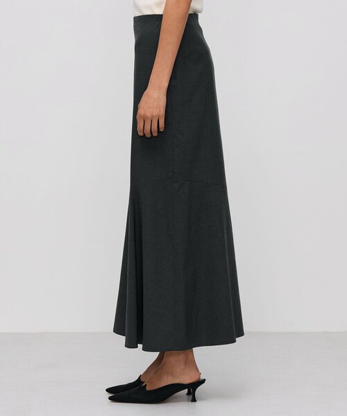 BACCA(バッカ)の「ウールトロピカル フレアスカート(スカート・レディース・チャコールグレー・34/36)」の4枚目の写真