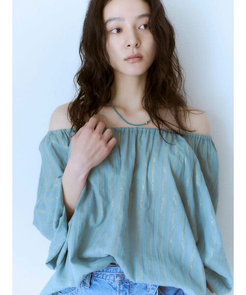 Ungrid（アングリッド）の「オフショルラメドビーハーフスリーブブラウス（シャツ/ブラウス・レディース・グリーン/オフホワイト/ブラック・FREE）」の3枚目の写真