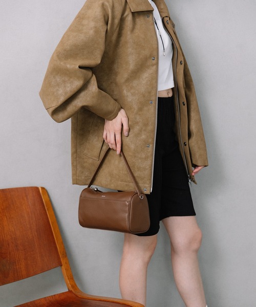 Beau're（ヴュレ）の「BEAURE Simple ボストン Bag（ボストンバッグ・レディース・ペールイエロー/ブラウン/ブラック・FREE）」の5枚目の写真