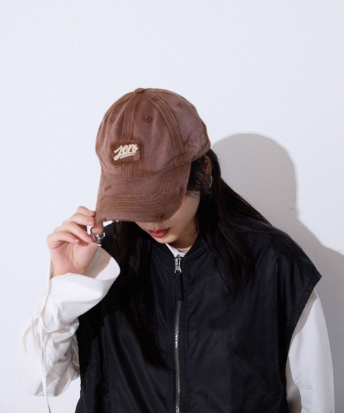 JEANASIS（ジーナシス）の「ロゴウォッシュドCAP/499165（キャップ・レディース・レッド系その他/ブラウン系その他/ブラック系その他・FREE）」の2枚目の写真