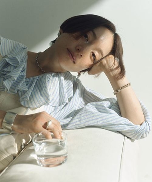 studio CLIP(スタディオクリップ)の「《高山都さんコラボ》コットン柄アソートフリルブラウス(シャツ/ブラウス・レディース・ブラウン/ブルー/その他1・FREE)」の8枚目の写真