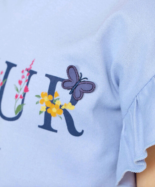 BeBe(ベベ)の「ちょうちょモチーフFLEURロゴ天竺フリル袖Tシャツ(90~160cm)(Tシャツ/カットソー・キッズ・ブルー/イエロー・120cm/130cm/140cm/150cm/110cm)」の7枚目の写真