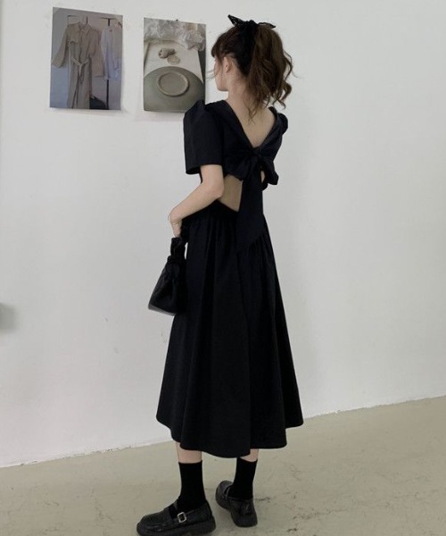 Mejoul（メジュール）の「バックリボンパフスリーブロングワンピース（ワンピース・レディース・ホワイト/ブラック・M）」の2枚目の写真