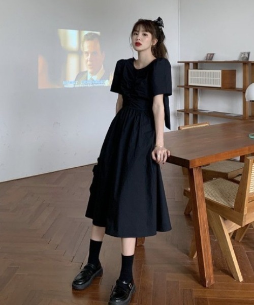 Mejoul（メジュール）の「バックリボンパフスリーブロングワンピース（ワンピース・レディース・ホワイト/ブラック・M）」の8枚目の写真