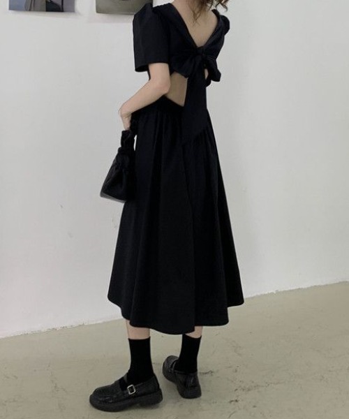Mejoul（メジュール）の「バックリボンパフスリーブロングワンピース（ワンピース・レディース・ホワイト/ブラック・M）」の9枚目の写真